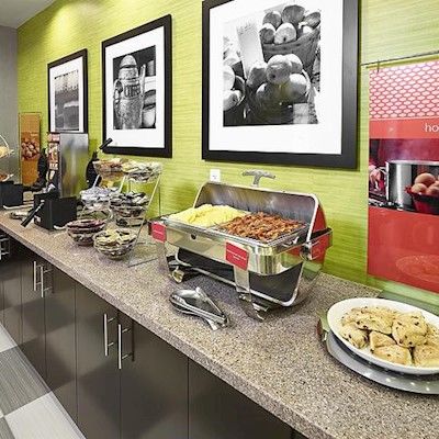 Hotel Hampton By Hilton Airport North 3*